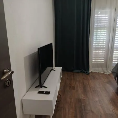 Sa Terasom * Pirovac