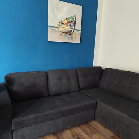 Apartment Sa Terasom Pirovac